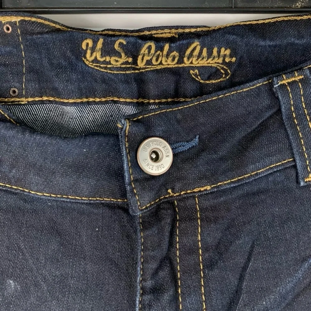 U.S. Polo Assn. Womens Size 19/20‎ Distressed Dark Blue Jeans